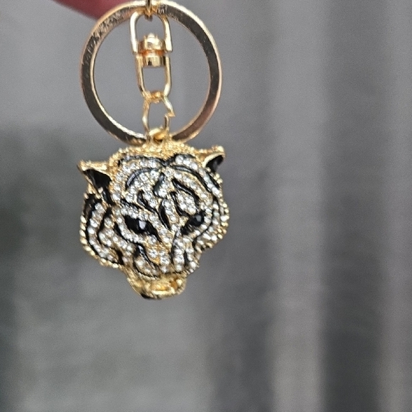 Gold and Black Tiger Key Holder - Picture 3 of 6